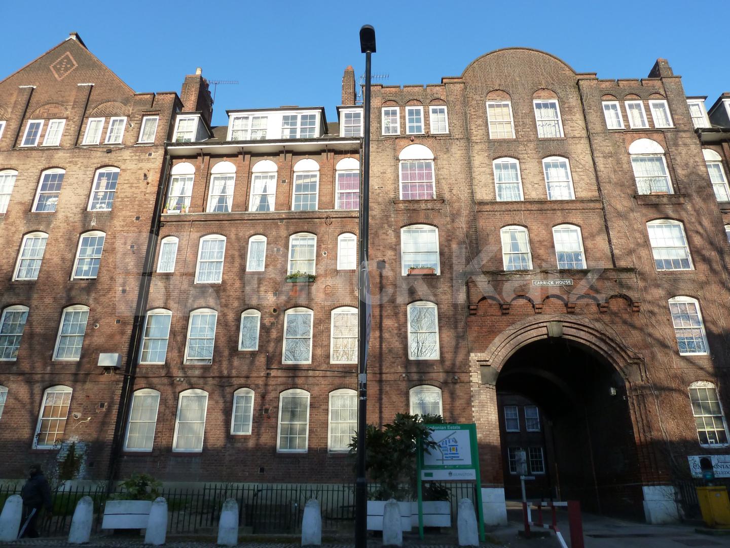 			NEW INSTRUCTION!, 2 Bedroom, 1 bath, 1 reception Flat			 Caledonian Road, CALEDONIAN ROAD